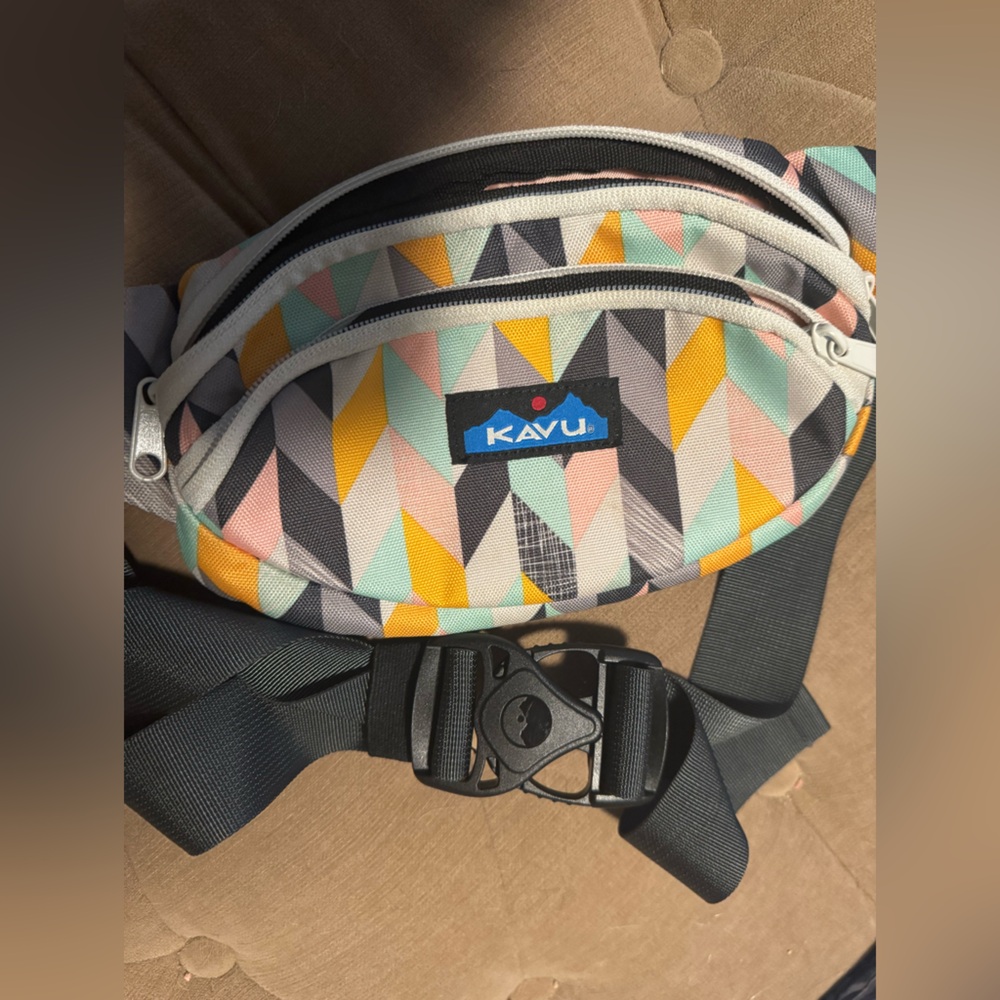Kavu Multicolor Geometric Belt Bag